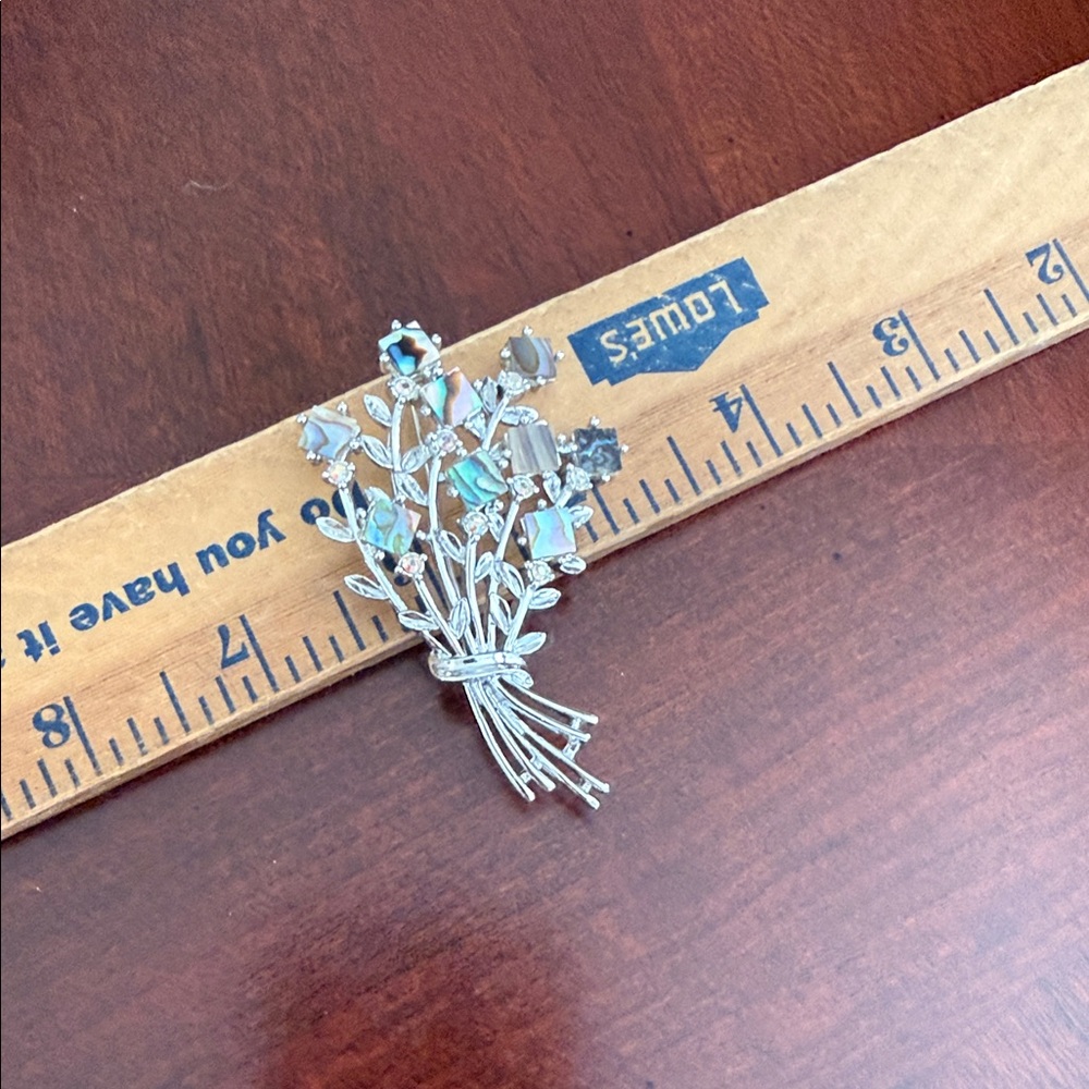 Vintage Silver Tone Flower Brooch